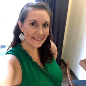 Meet your Posher, Becca